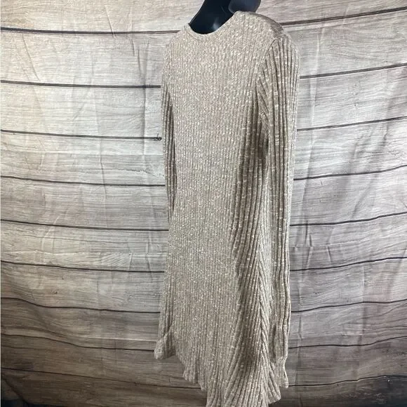 Ladies size small dress by Daytrip - Picture 4 of 10